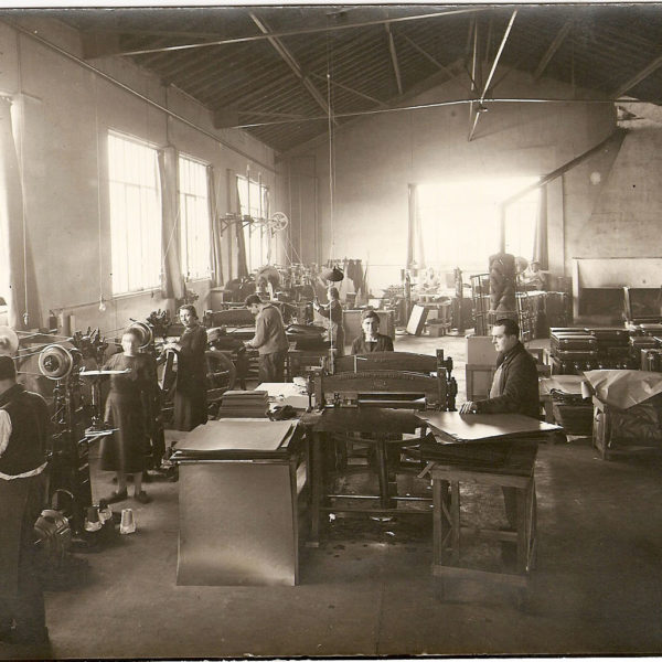 ouvriers et machines de travail