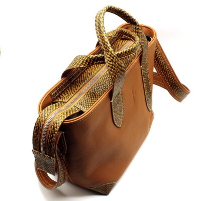 Yuni avec cuir de saumon